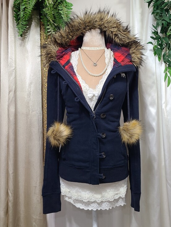 Abercrombie & Fitch Jackets & Blazers - Vintage Abercrombie ♡ Y2K ♡ Navy Blue Plaid Lining Hoodie Faux Fur Hood Trim
